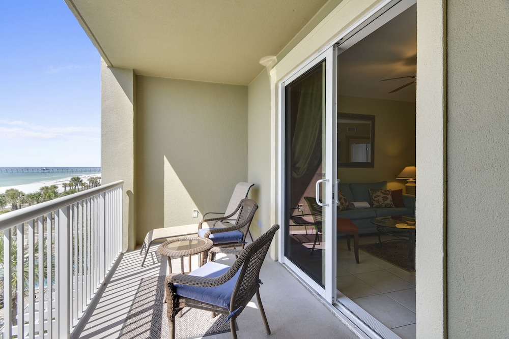 Grand Panama Beach Resort by Book That Condo