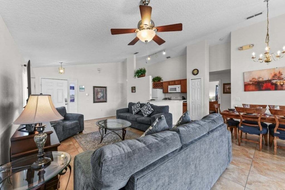 Cozy 4br Pool Home W/ Game Room Near Disney 4 Bedroom Villa
