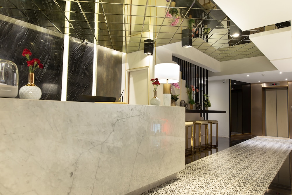 Holatel Hotel Phitsanulok