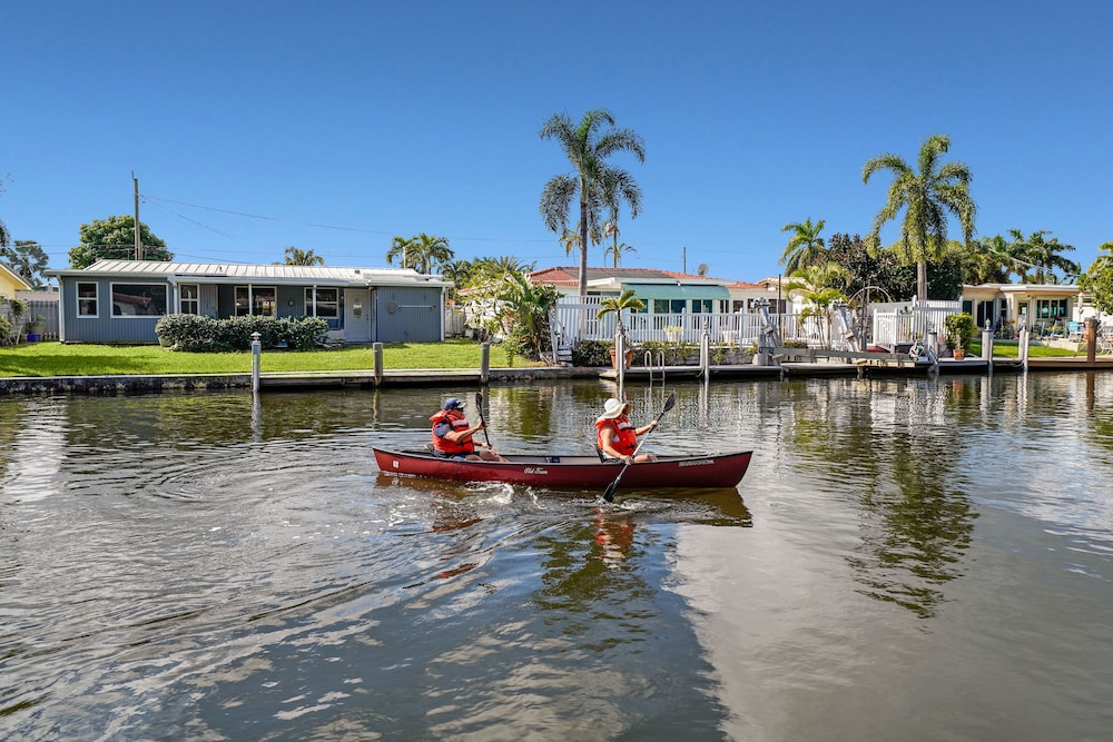Sunny Waterside A in Dania Beach
