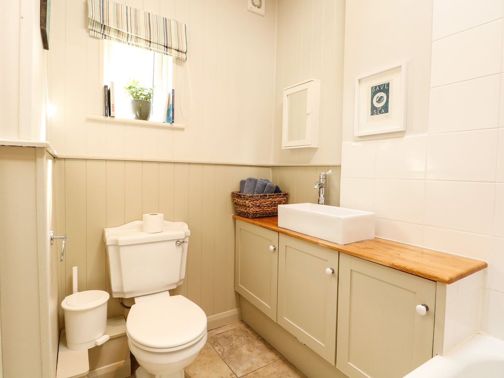 8 Melinda Cottage
