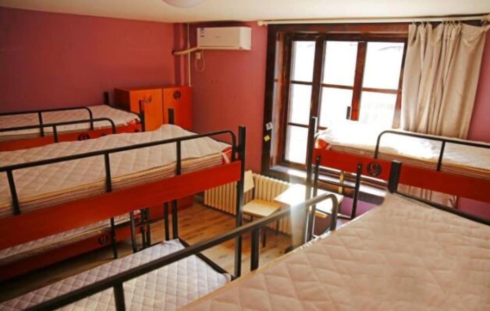 Meet int'l Youth Hostel Zhejiang Rd view 5