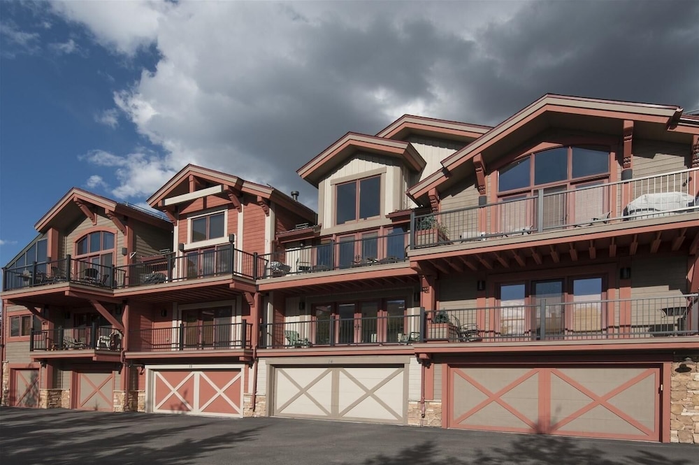 Marina Park 14c 3 Bedroom Townhouse by RedAwning