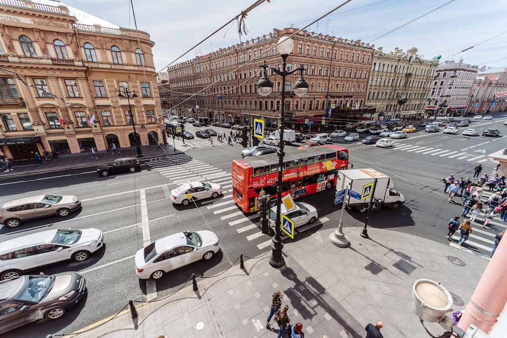 NEO on Nevsky