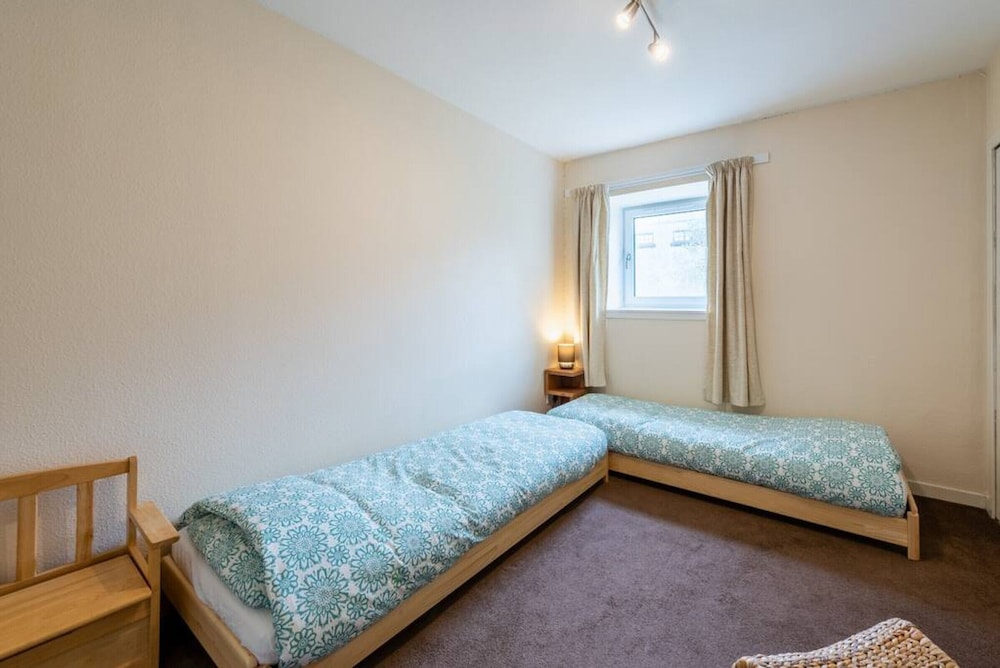 Roseangle - Spacious Family Apartment With South Facing Garden view 5