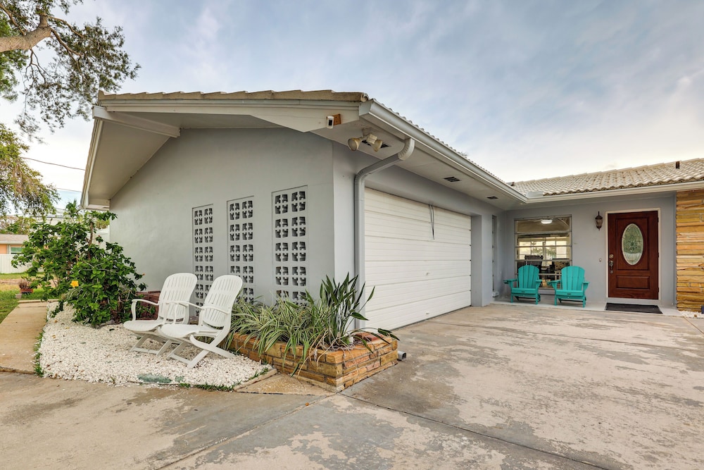 Ocean View, Pool & Boat Dock: Indian Rocks Retreat