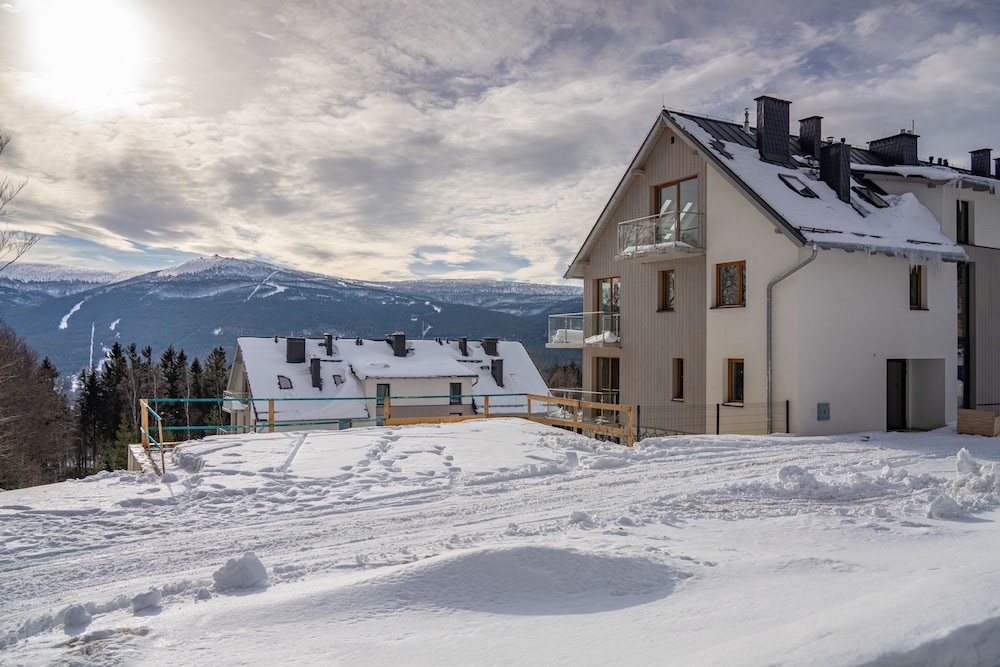 RentPlanet - Apartament Schroniskowa view 4