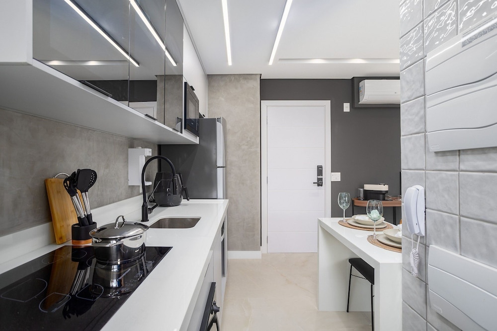 Expand Pinheiros