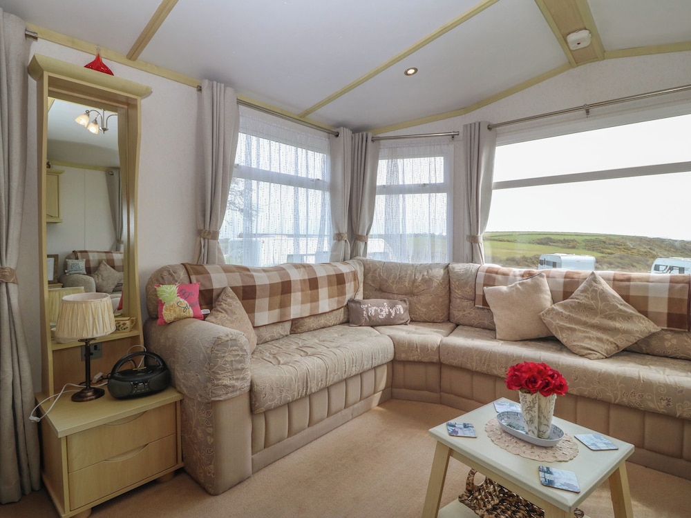 Tir Glyn Caravan