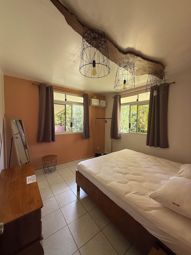 Vahine Ori Lodge
