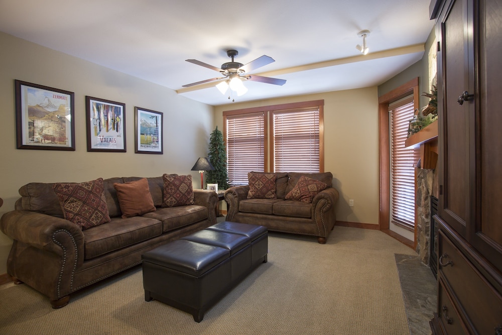 Eagle Springs West Condos - Solitude UT