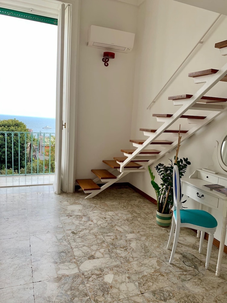 Casa Cerqua Landi Napoli-luxury House Capris View
