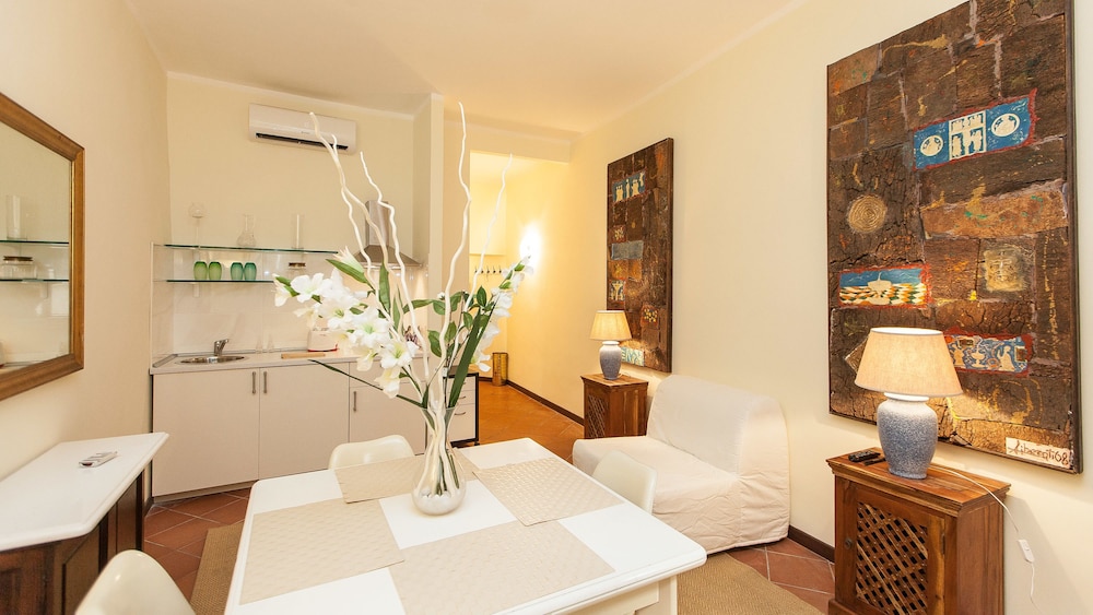 Rental in Rome Rondanini View