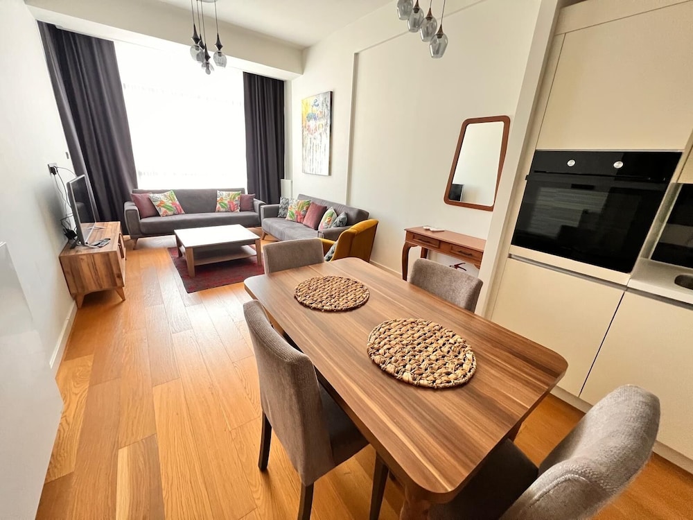 G Tower Residence Apartment Rentals