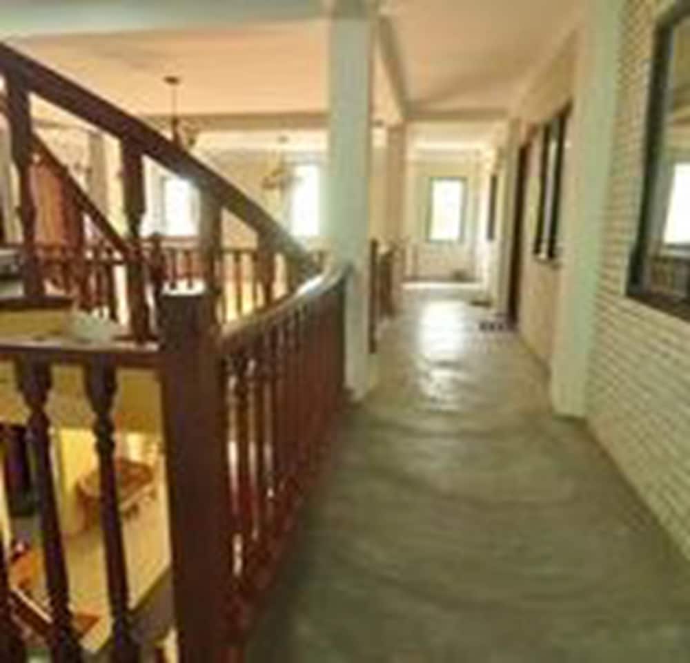 Golden Rose Guest House