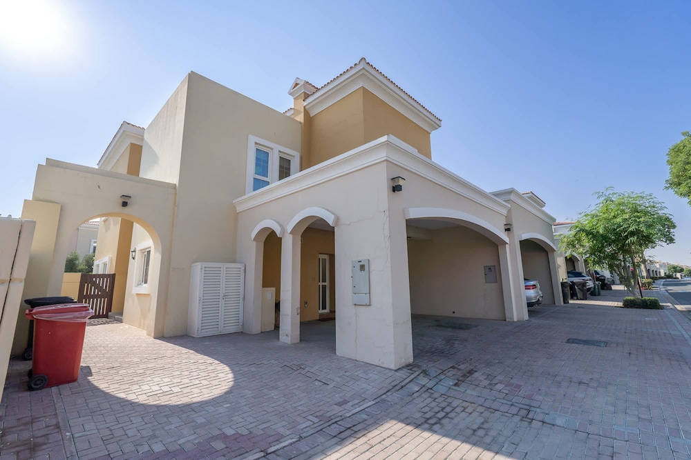 Luxury 4BR Villa-al Reem 3-perfect Family Getaway