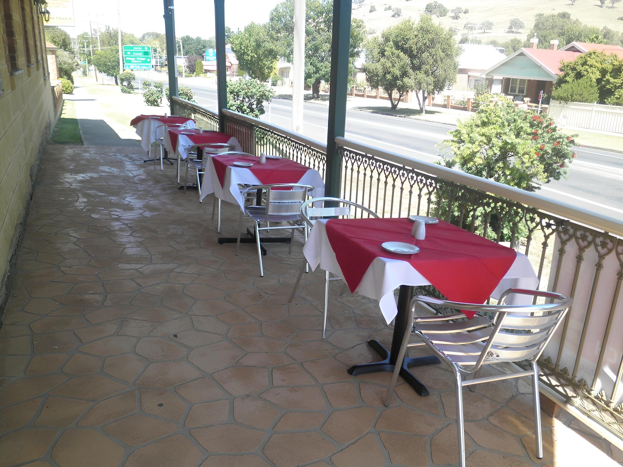 Poets Recall Motel