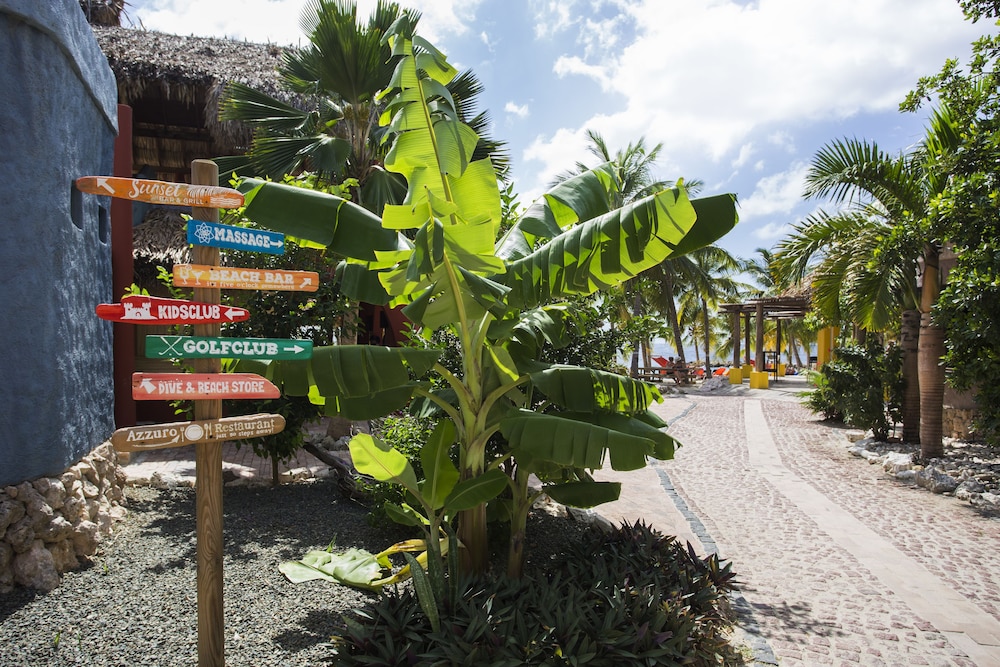 Blue Bay Bungalows