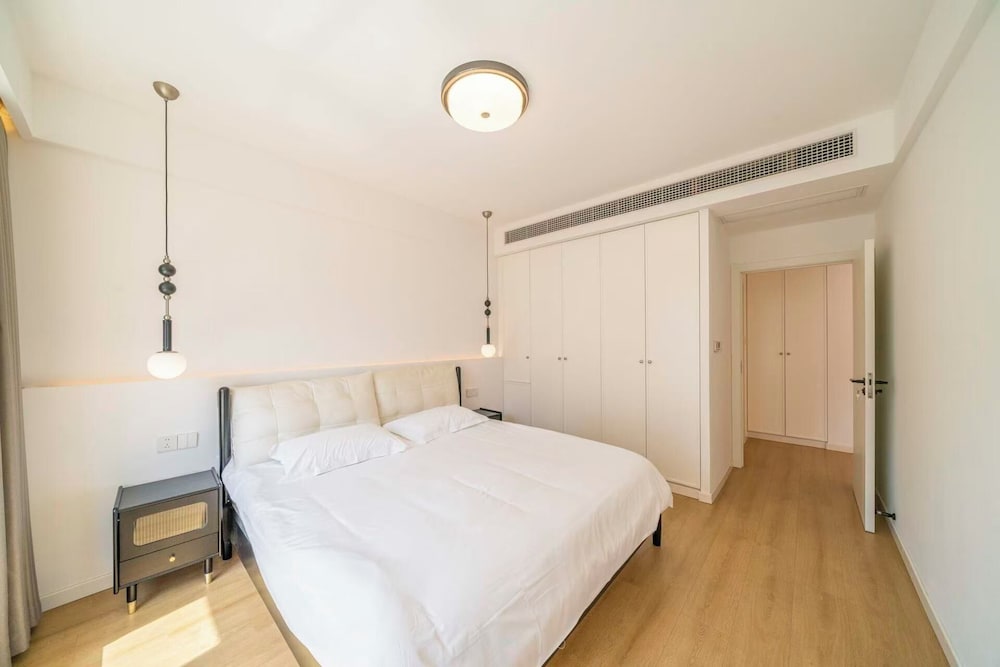 Book and Bed - SML Center