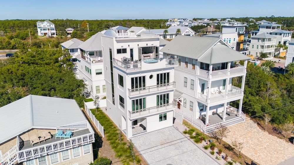 Ocean Breeze 5 Bedroom Home