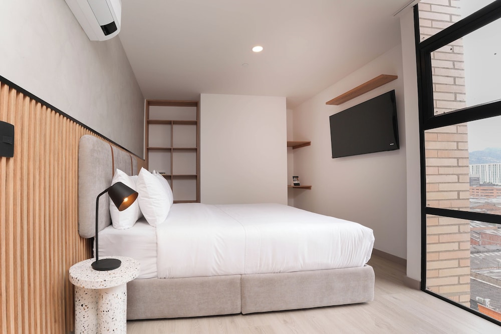 Metropolitan Living by HOUSY