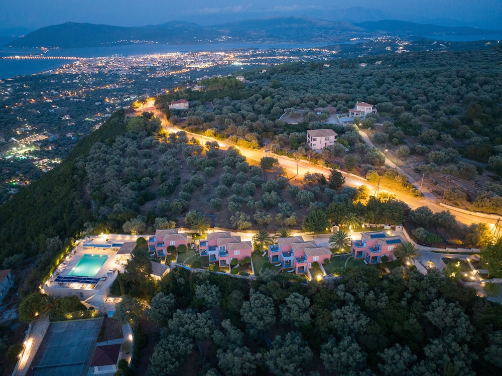 Mira Resort