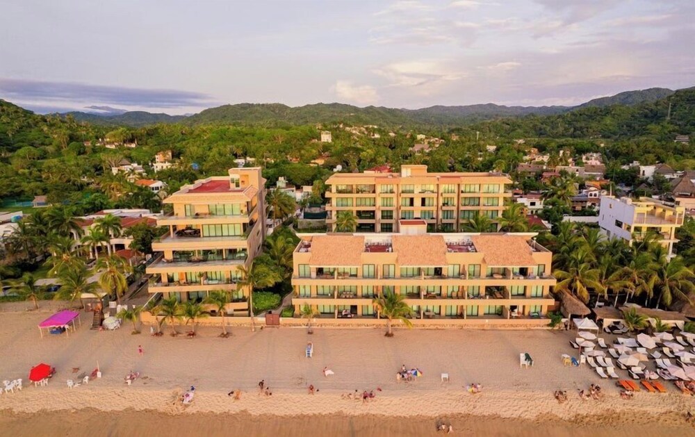 Villa Mango with ocean view