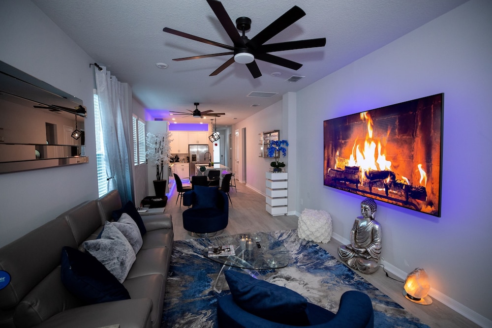 Newly Constructed Modern Pet Friendly Zen Home W/ Private Home Theater & Hot Tub! 1 Bedroom Home by RedAwning