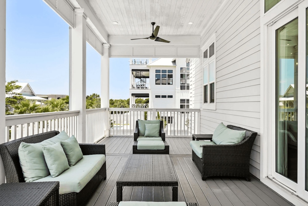 Our 30A Sandcastle by Avantstay Luxury Pool Rooftop Gulf Views