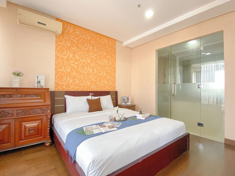 Nice And Homey Studio Apartment At Kemang Mansion