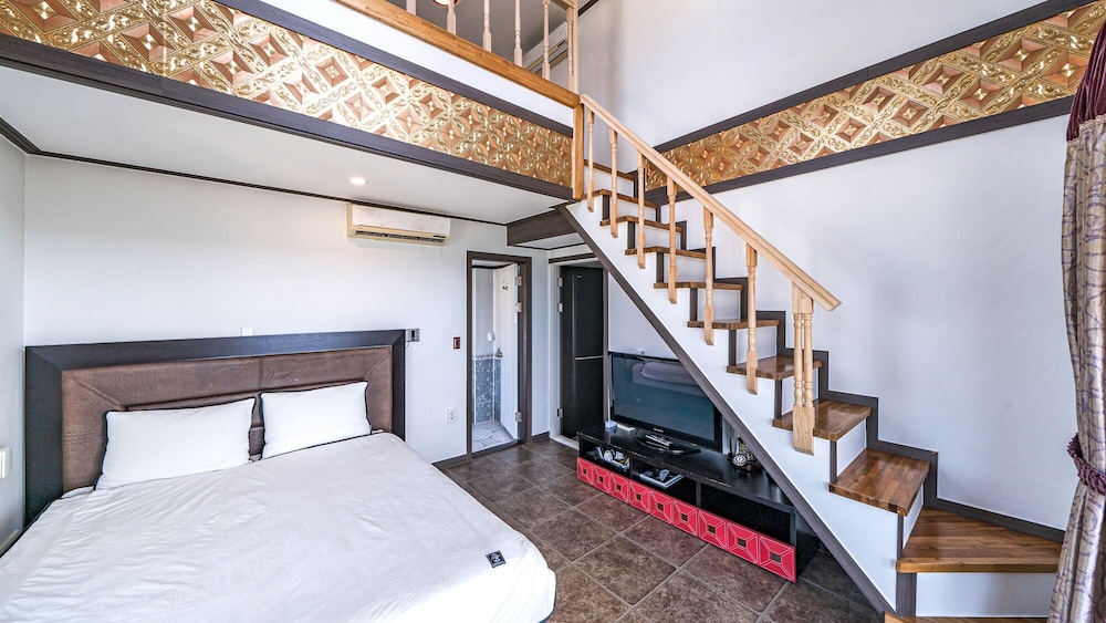 Gangneung Pension Sea and - Pet Friendly