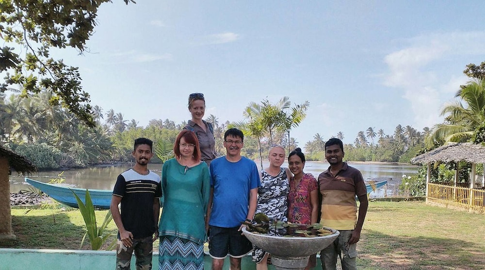 Lagoon Resort Goviyapana