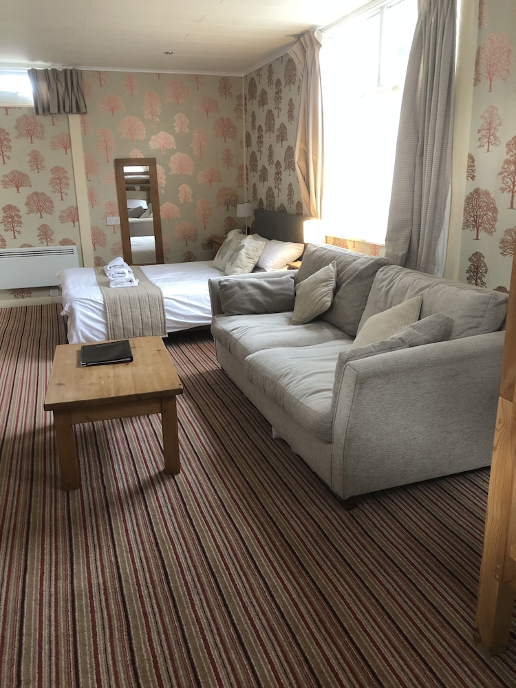 The Dog and Partridge Country Inn