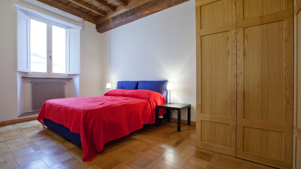Rental in Rome Pantheon Suite