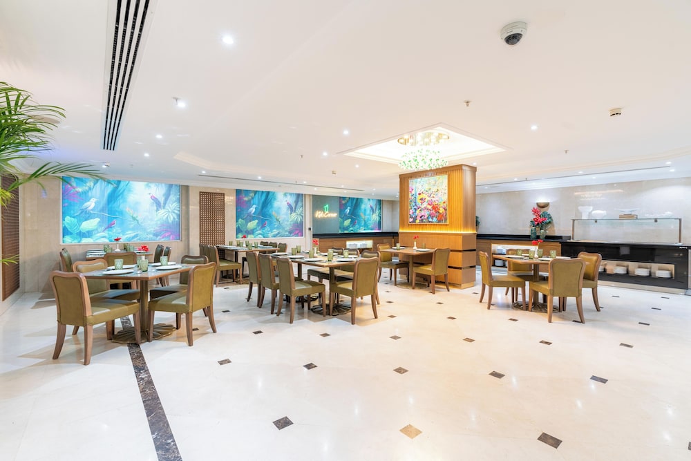 Golden Sands 10 Hotel Apartments
