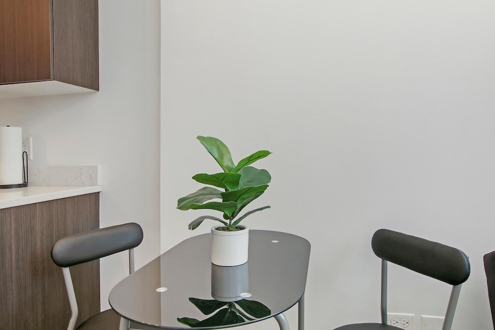 1BR Living - Lake 206 rep