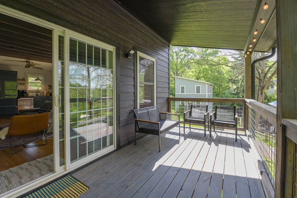 Plum Perfect Hideaway by Avantstay Power, Water, Wifi Weekly Discounts