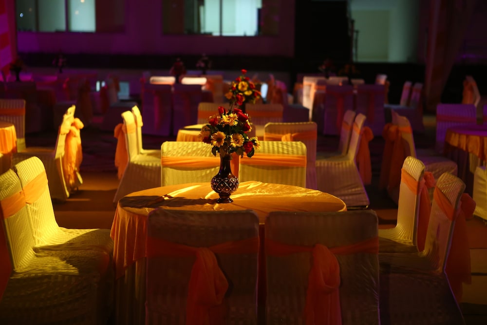 meeting & event spaces