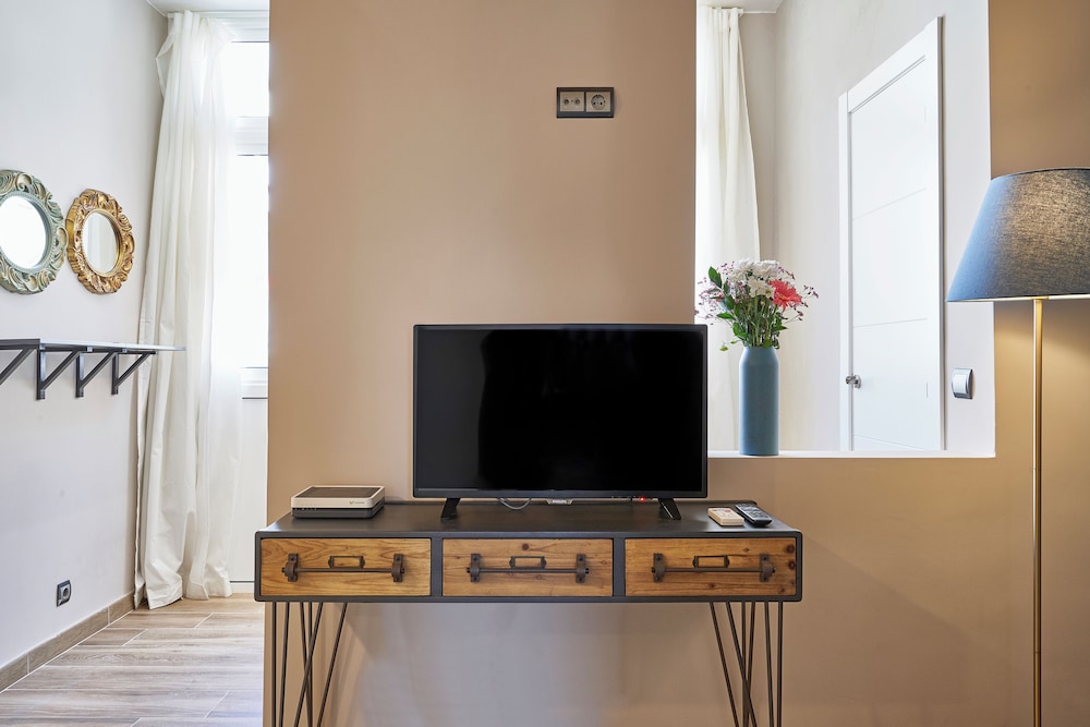 BeBarceloner Sants Apartments
