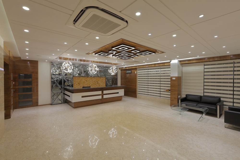 Hotel Silver Heights