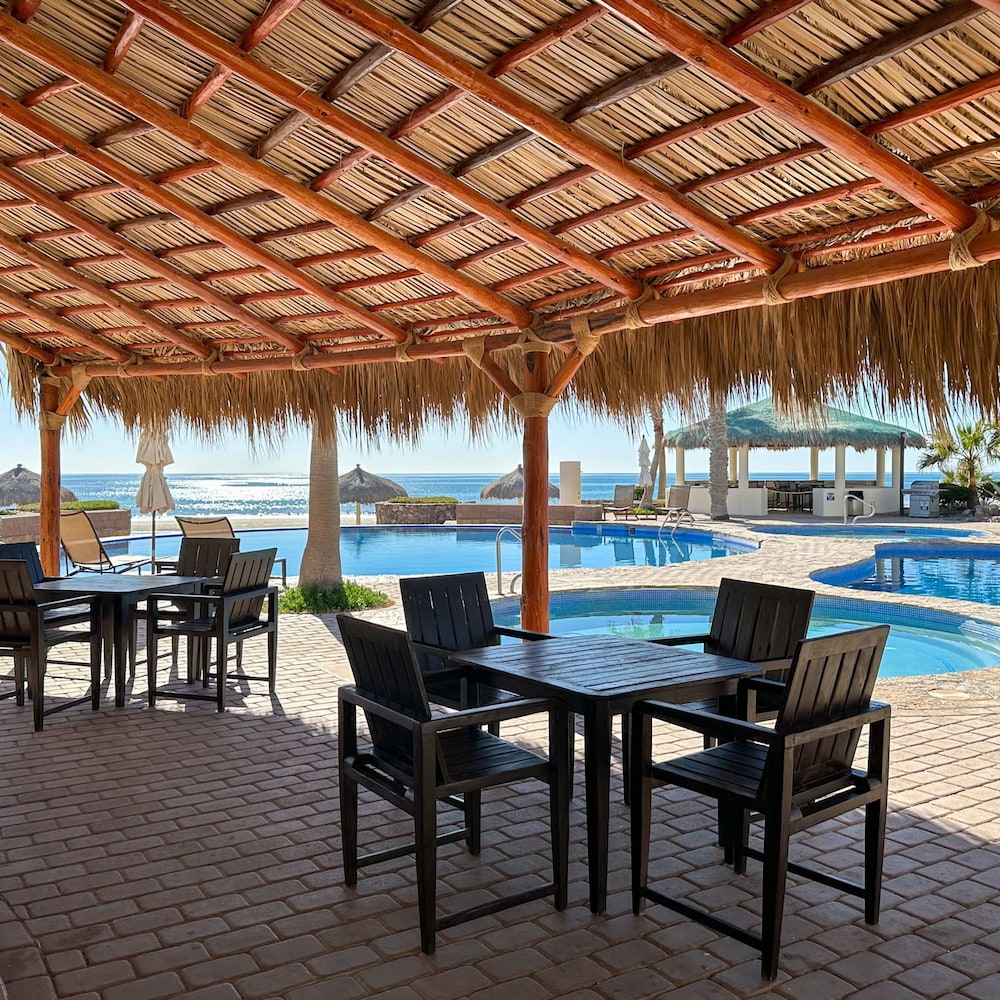 Splash Into Style Ground Floor Poolside Condo