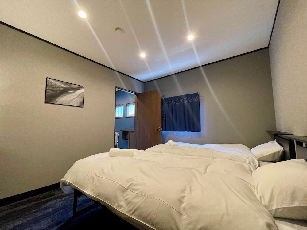 Ember Lodge