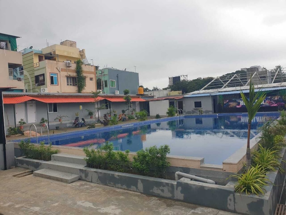 HIMALAYA POOL & RESORT