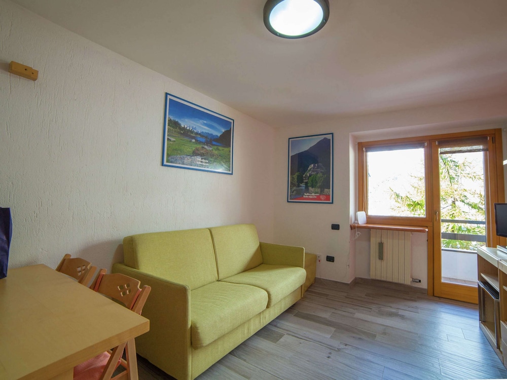 Matterhorn View Apartment in Breuil-Cervinia near Ski Area photo 3