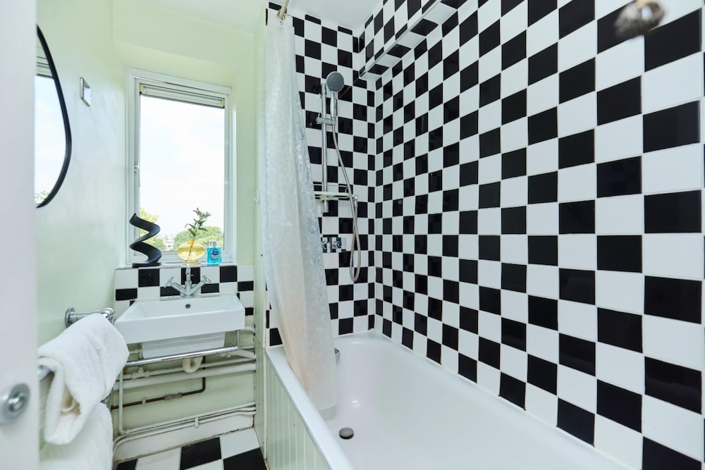 The Putney Heath Place - Adorable 3bdr Flat