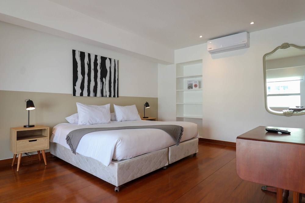 w Radiant 2BR w Modern Terrace in Miraflores
