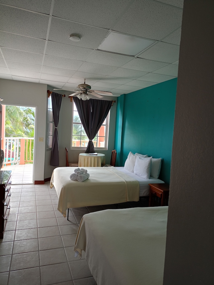 Caye Caulker Condos By Barefoot