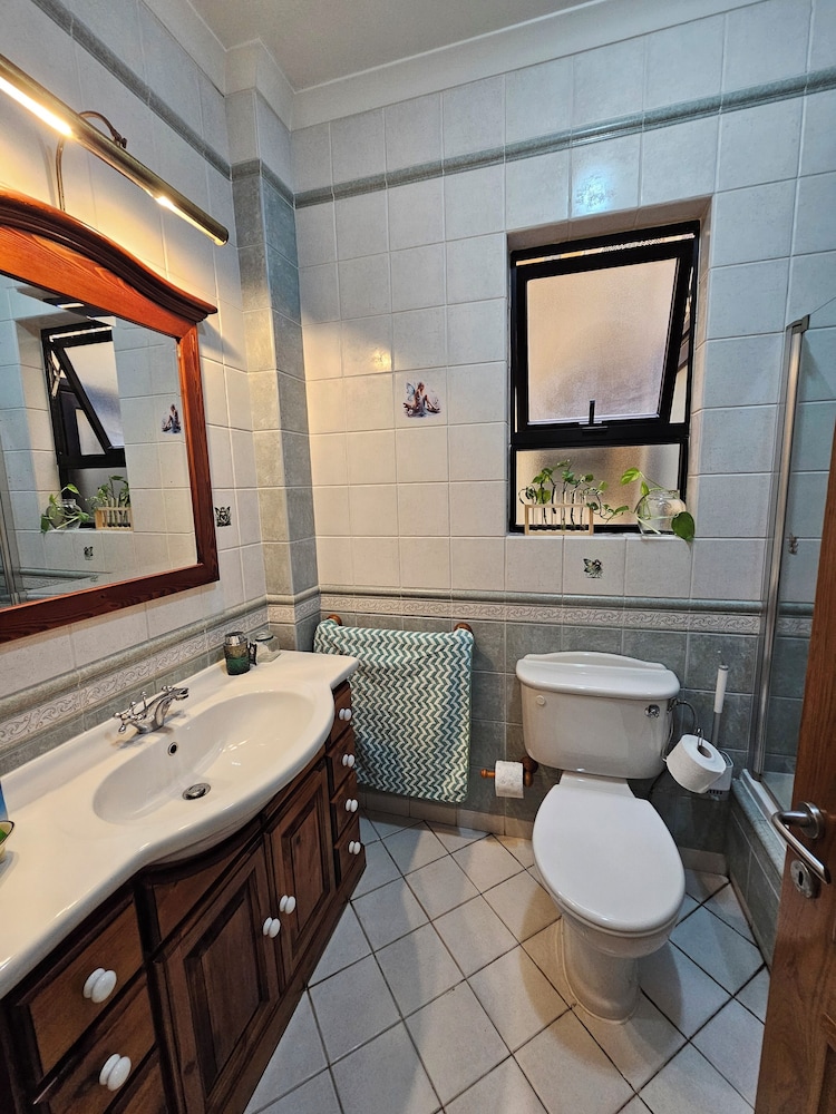 Country View Apartment