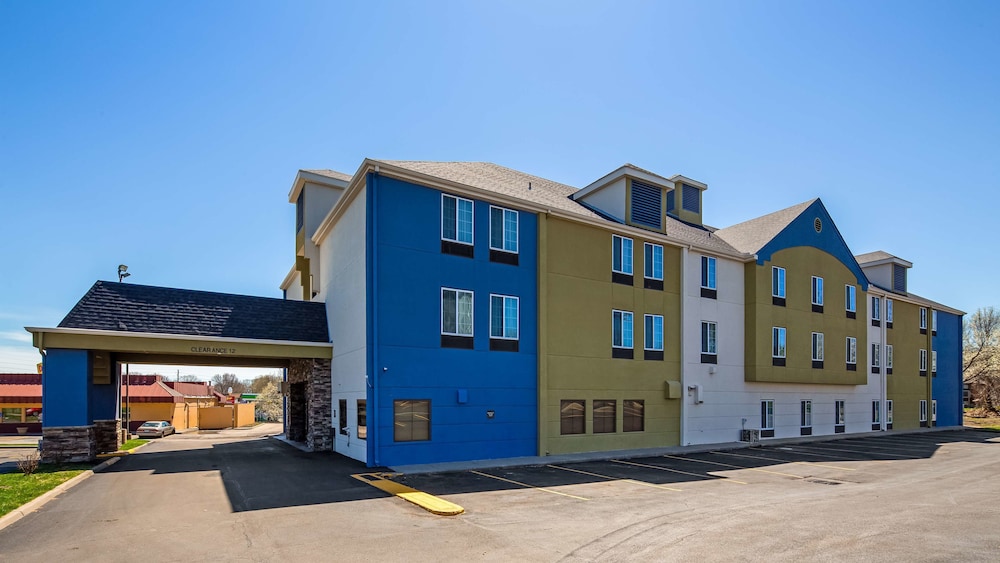 SureStay Plus Hotel by Best Western Blue Springs - Property Image 20