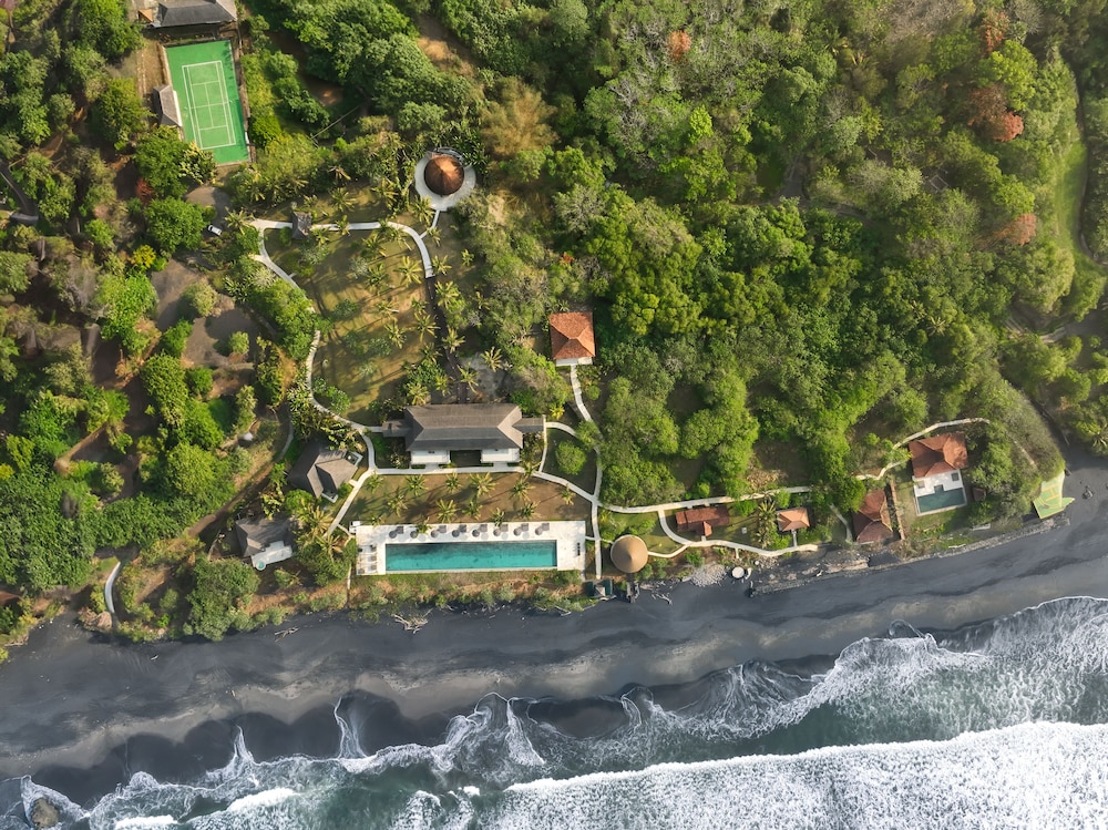 Villa Leona by Nakula view 5